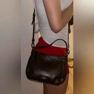 COACH CROSSBODY CHOCOLATE COLOR NO CALL OUTS